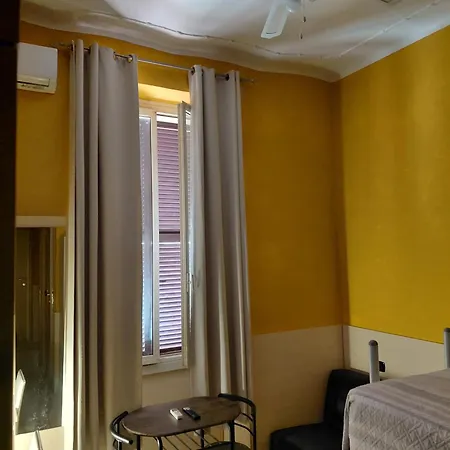 Guest House Hola Roma